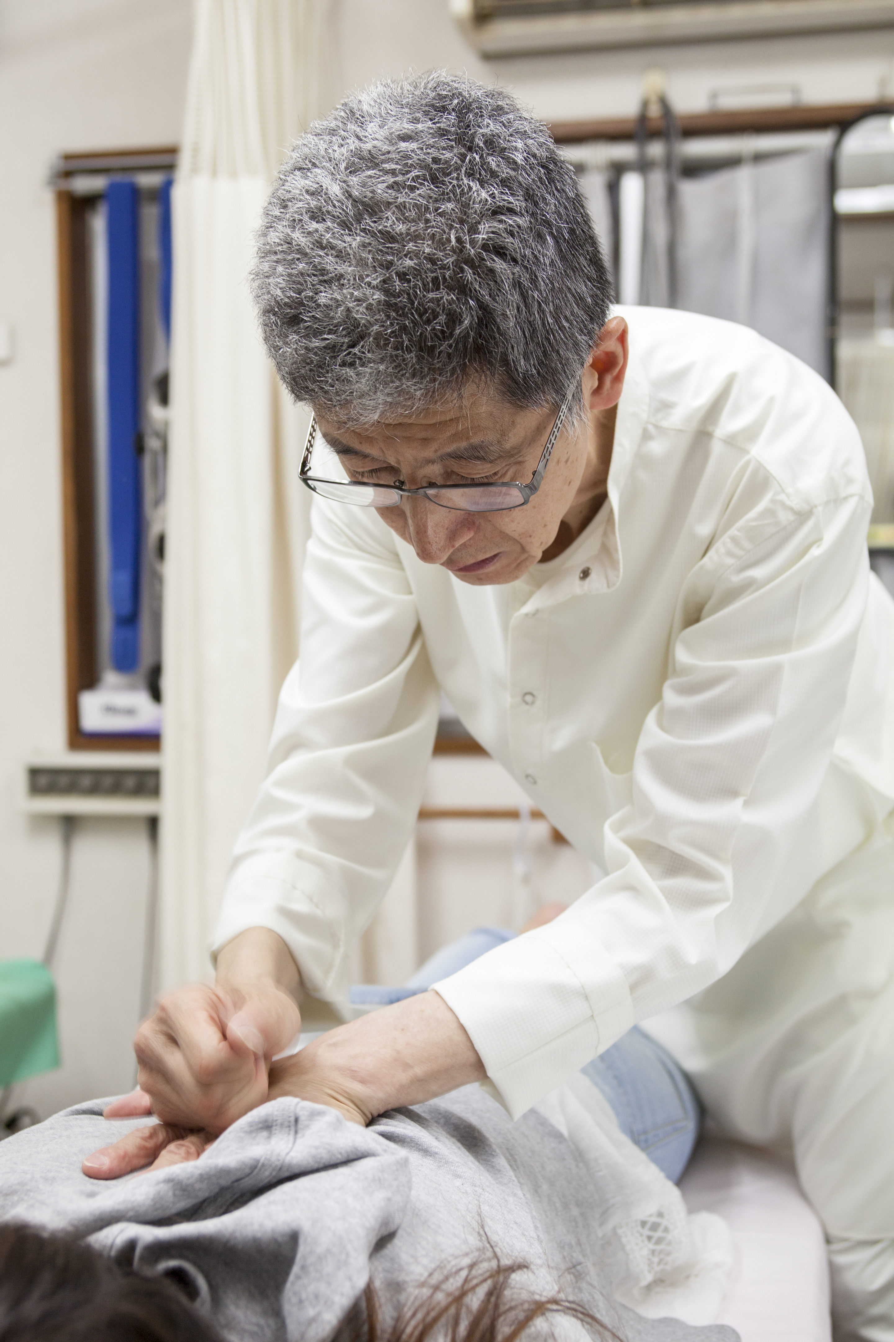 ソフト整体や小顔矯正を考えるなら せな整骨院 鍼灸院へ ソフト整体や小顔矯正を考えるなら せな整骨院 鍼灸院へ